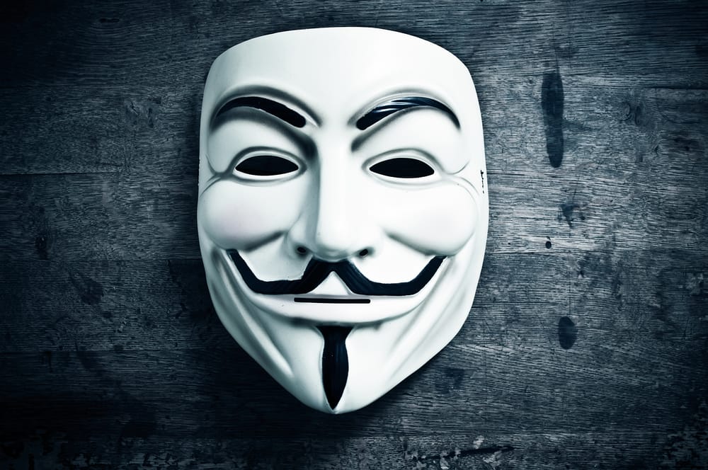[#3] Anonymous, avvocati e password: quando la nostra privacy dipende da altri.